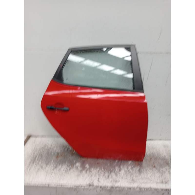 Recambio de puerta trasera derecha para hyundai i30 classic referencia OEM IAM  5P 