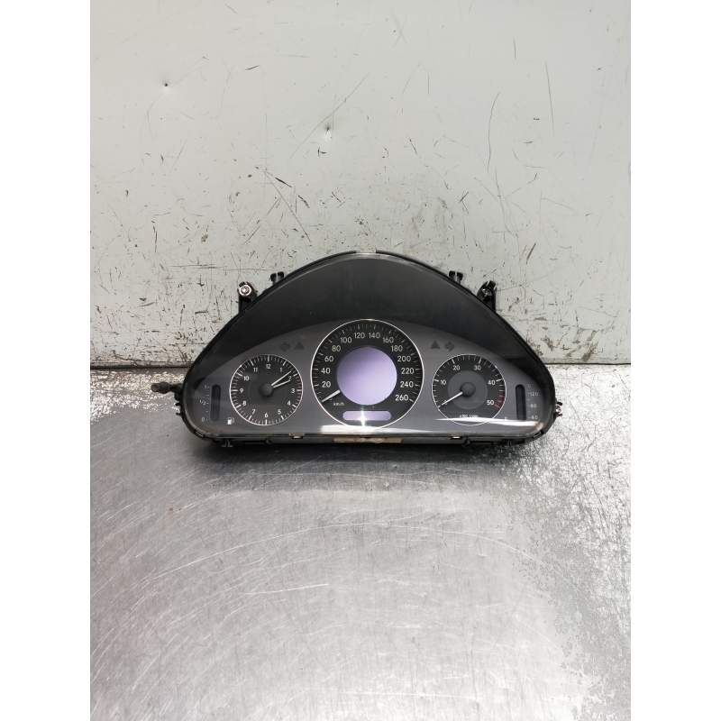 Recambio de cuadro instrumentos para mercedes-benz clase e (w211) berlina referencia OEM IAM A2115407311 110080004 2002