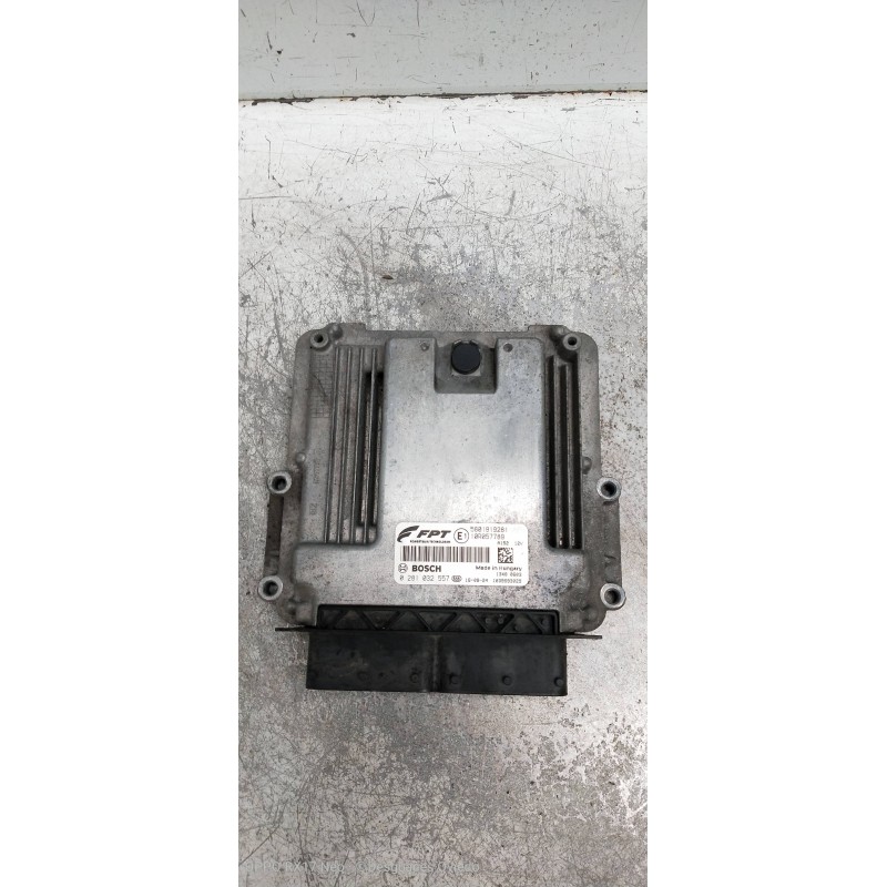 Recambio de centralita motor uce para iveco daily furgón fg h2 33 s ... v batalla 3520 referencia OEM IAM 0281032557 5801919281 