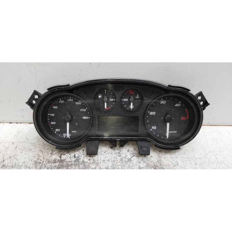 Recambio de cuadro instrumentos para iveco daily furgón fg h2 33 s ... v batalla 3520 referencia OEM IAM 5802036581 A2C10356800 