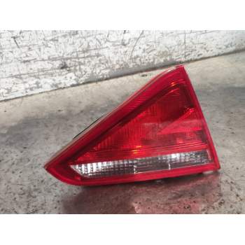 PILOTO TRASERO IZQUIERDO INTERIOR 8T0945093 