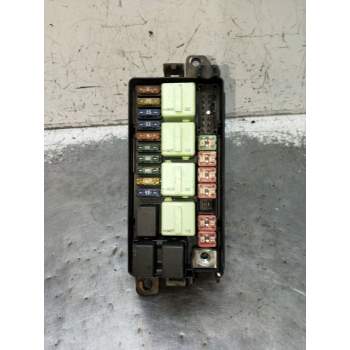 CAJA RELES / FUSIBLES 181407200804 690660402 2001