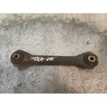 BRAZO SUSPENSION SUPERIOR TRASERO DERECHO 