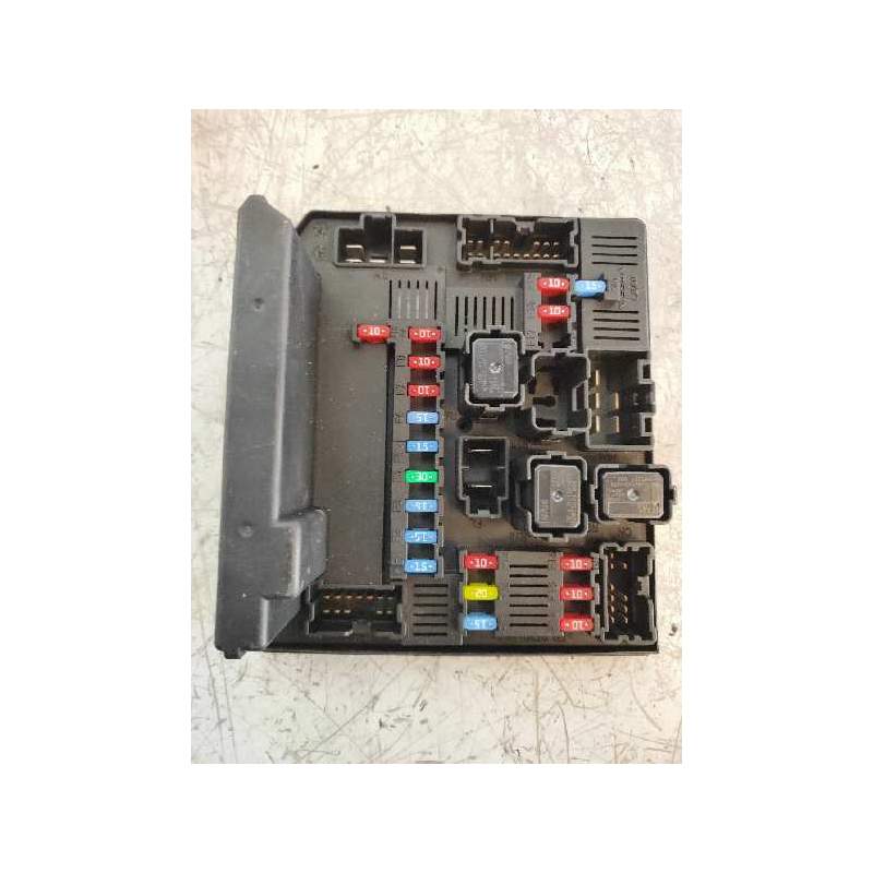 Recambio de caja reles / fusibles para nissan qashqai (j10) tekna premium referencia OEM IAM 284B7BB00B  