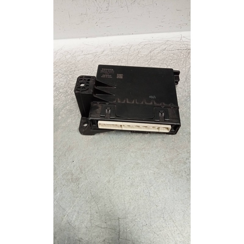 Recambio de modulo electronico para toyota prius+ advance referencia OEM IAM 8865047413 2774003711 