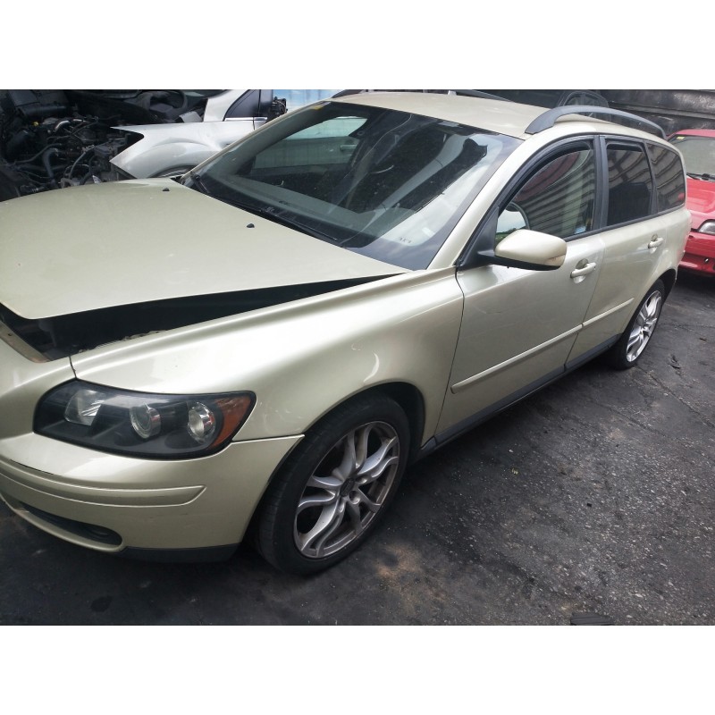 volvo v50 familiar del año 2004