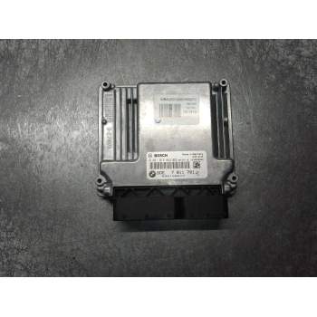CENTRALITA MOTOR UCE 0281015042 DDE781170101 030150217