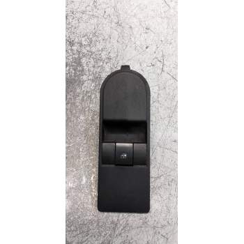 MANDO ELEVALUNAS DELANTERO DERECHO 13183675 5P H/04