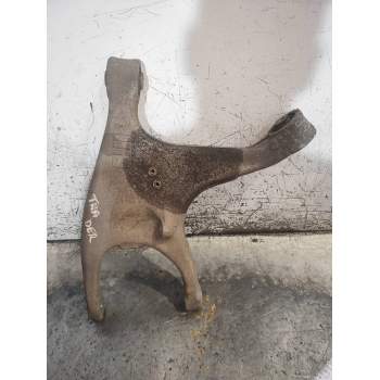 BRAZO SUSPENSION INFERIOR TRASERO DERECHO 8K0505312J 