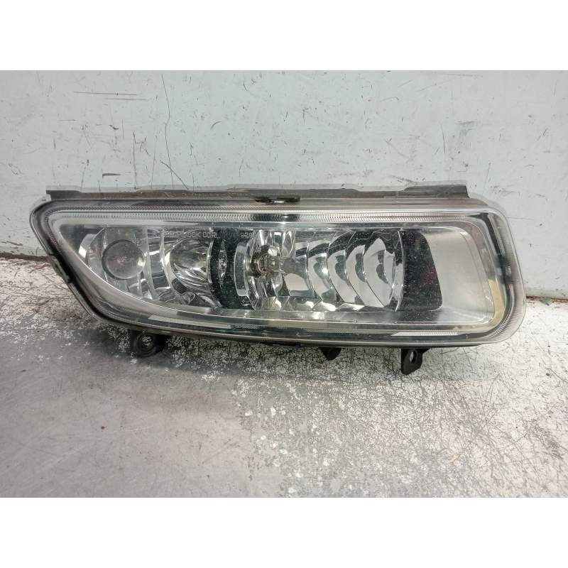 Recambio de faro antiniebla derecho para volkswagen polo (6r1) crosspolo referencia OEM IAM   
