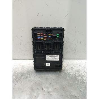 CAJA RELES / FUSIBLES RU5T15604BJAD 20240725 F005V04582