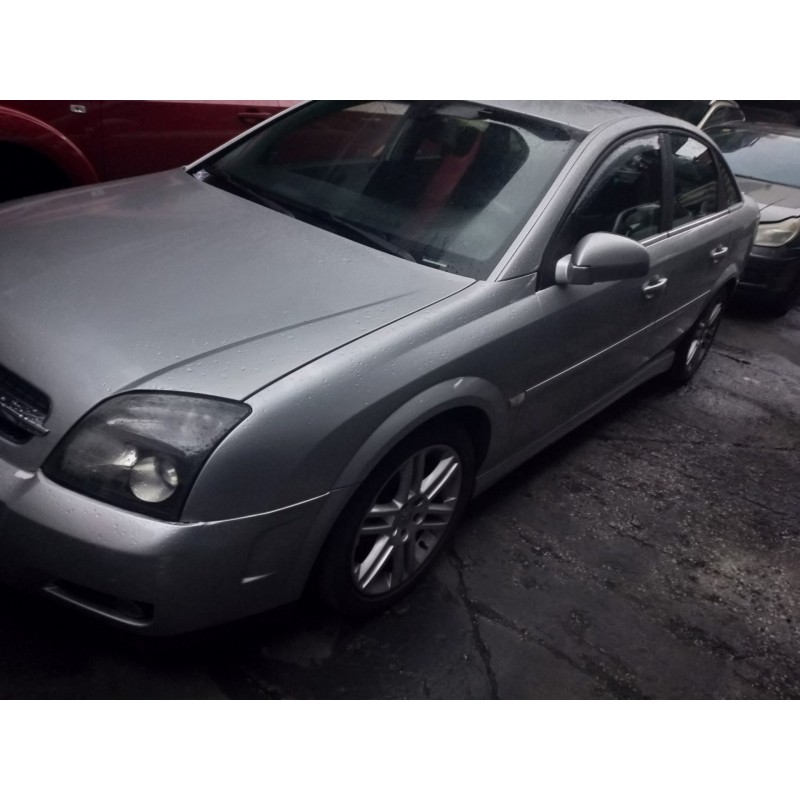 opel vectra c berlina del año 2003