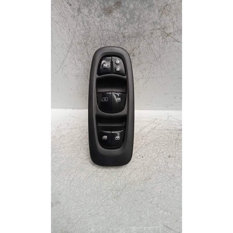 Recambio de mando elevalunas delantero izquierdo para renault kadjar experience referencia OEM IAM 254011766R  