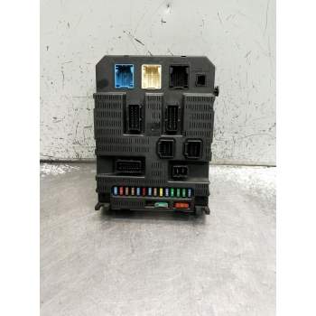 CAJA RELES / FUSIBLES 9659285480 BSI2004P0700 16G 2006