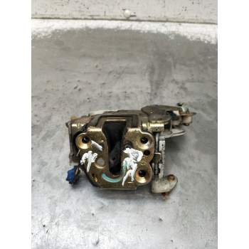 MOTOR CIERRE CENTRALIZADO DELANTERO IZQUIERDO 3P 2000