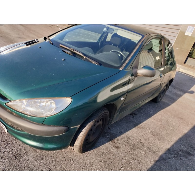 peugeot 206 berlina del año 2004