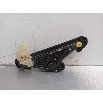 ELEVALUNAS TRASERO DERECHO 827201639R 5P G78205101 2025