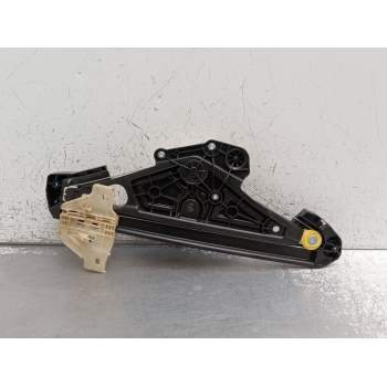 ELEVALUNAS TRASERO IZQUIERDO 827211567R G78204101 2025