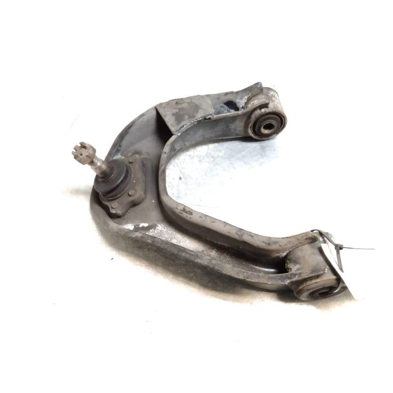Recambio de brazo suspension superior delantero izquierdo para nissan cabstar e 3.0 d referencia OEM IAM   