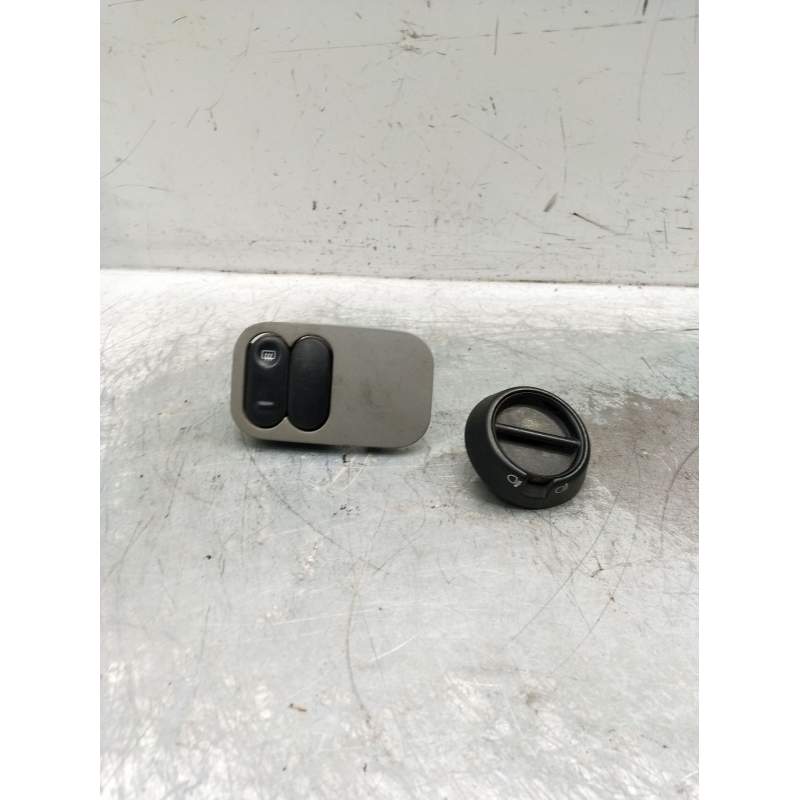 Recambio de mando luces para nissan kubistar furgoneta (x76) 1.5 dci referencia OEM IAM 8200091748  