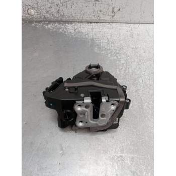 MOTOR CIERRE CENTRALIZADO TRASERO DERECHO 825021122R 5P 2025