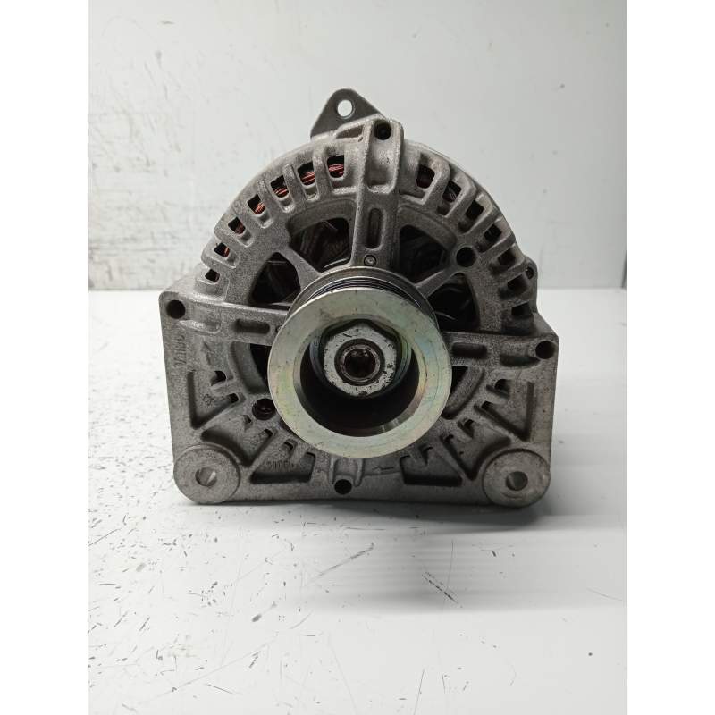 Recambio de alternador para renault scenic ii referencia OEM IAM A543563A  