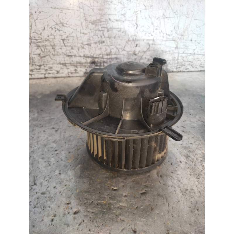 Recambio de motor calefaccion para skoda yeti active referencia OEM IAM CZ0160600761  