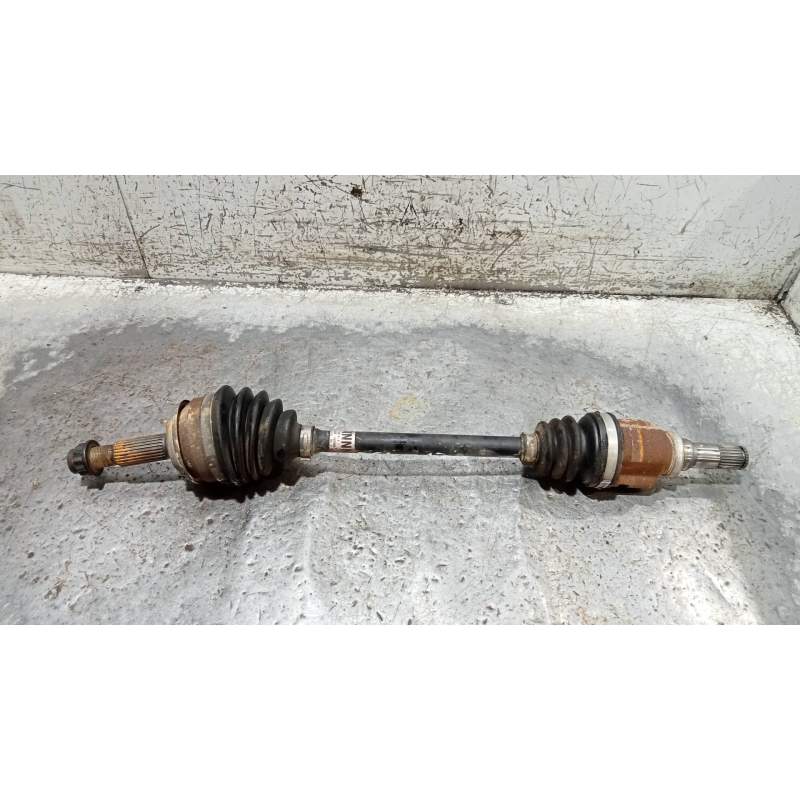 Recambio de transmision delantera izquierda para toyota yaris 1.3 16v cat referencia OEM IAM 434200D380  