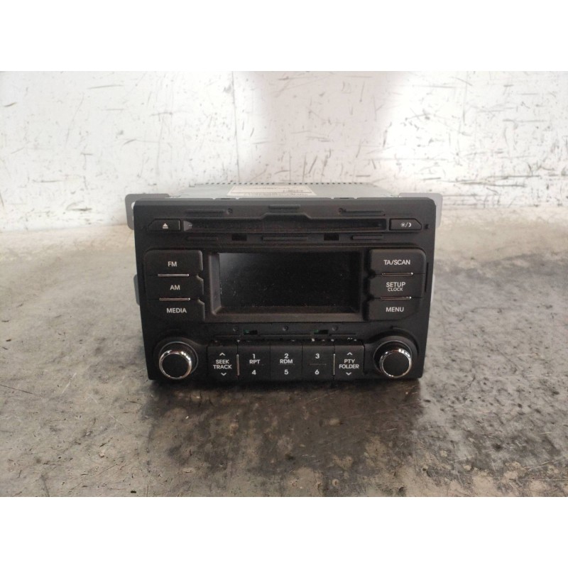 Recambio de sistema audio / radio cd para kia rio basic referencia OEM IAM 961701W700CA  