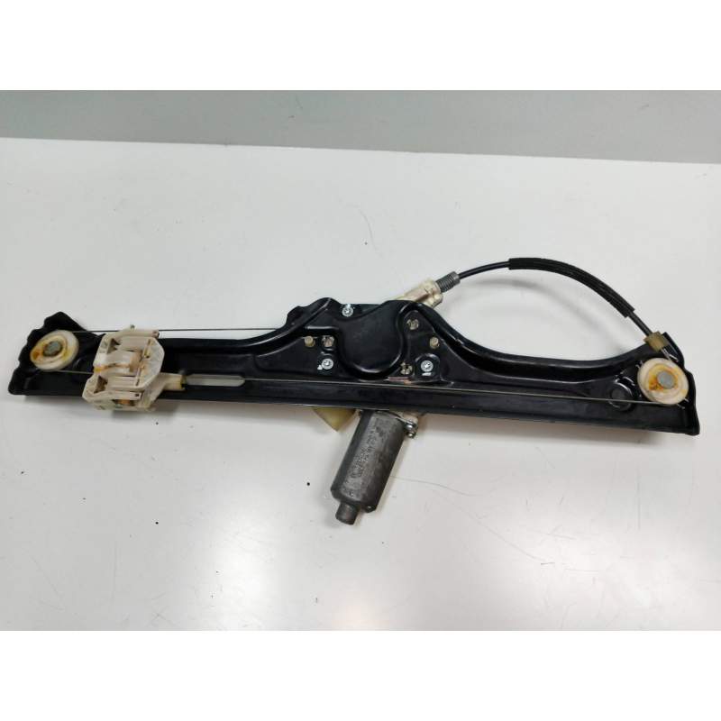 Recambio de elevalunas trasero derecho para bmw x5 (e70) 3.0d referencia OEM IAM 6967262 974624100 
