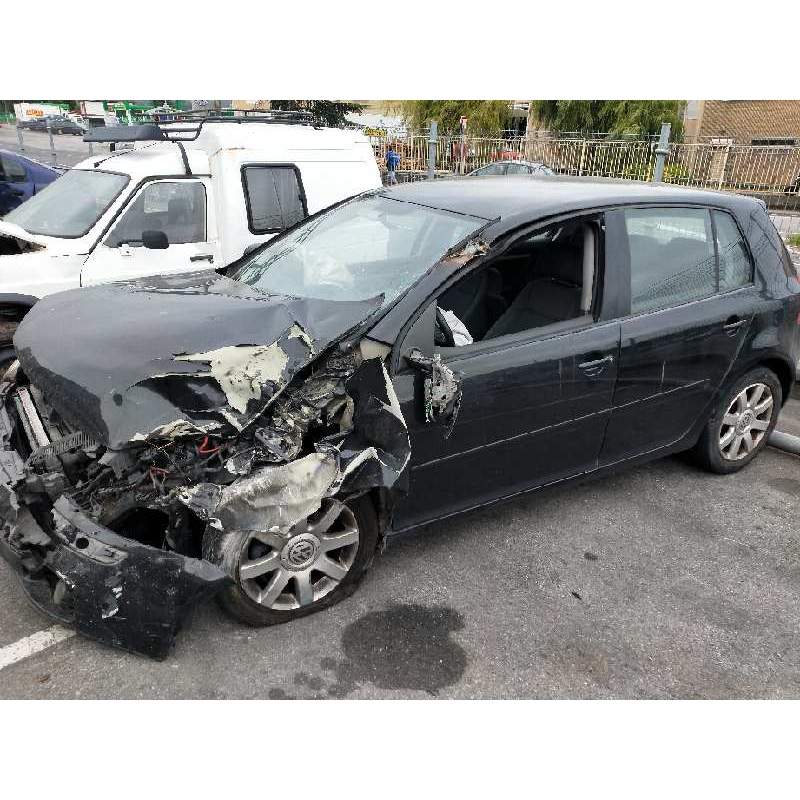 VOLKSWAGEN GOLF V BERLINA (1K1)