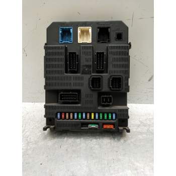 CAJA RELES / FUSIBLES 9659285580 BSI2004P0800 2004