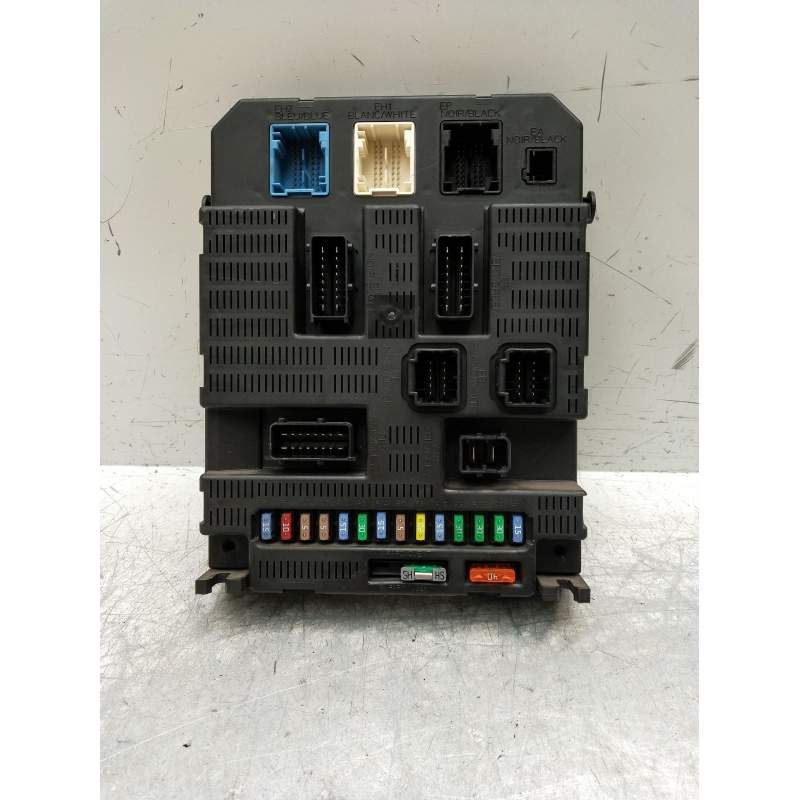 Recambio de caja reles / fusibles para citroën c4 coupe referencia OEM IAM 9659285580 BSI2004P0800 2004