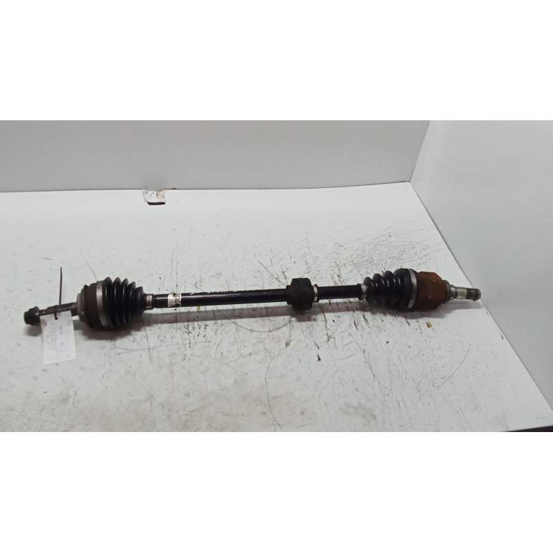 Recambio de transmision delantera derecha para toyota yaris active referencia OEM IAM  14CRDI 