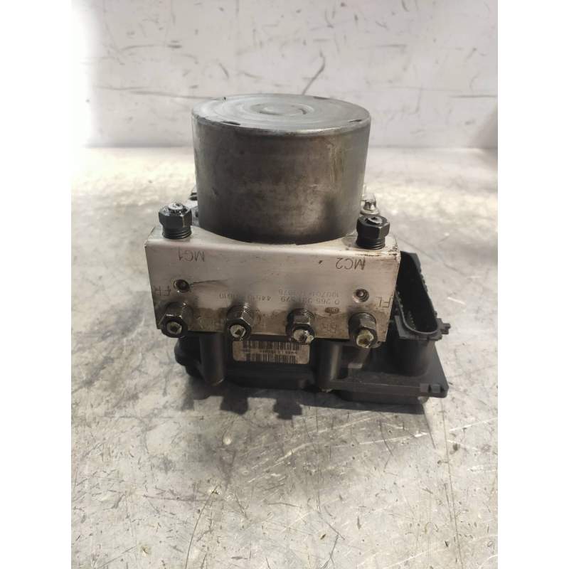 Recambio de abs para toyota aygo (kgb/wnb) 1.0 cat referencia OEM IAM 0265231579 445100H010 0265800441 BOSCH
