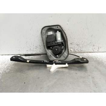 ELEVALUNAS TRASERO IZQUIERDO 5M0839401A 5P 2003