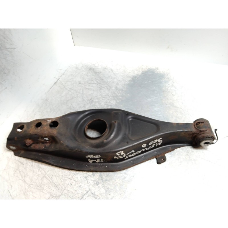 Recambio de brazo suspension inferior trasero derecho para mercedes clase e (w124) berlina 3.0 diesel cat referencia OEM IAM   