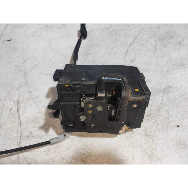 Recambio de motor cierre centralizado trasero derecho para peugeot 308 business line referencia OEM IAM 9810309880  