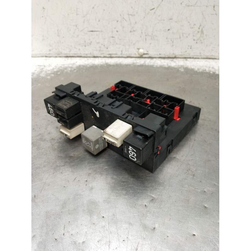 Recambio de caja reles / fusibles para seat altea (5p1) 1.9 tdi referencia OEM IAM 1K0937049N  2004
