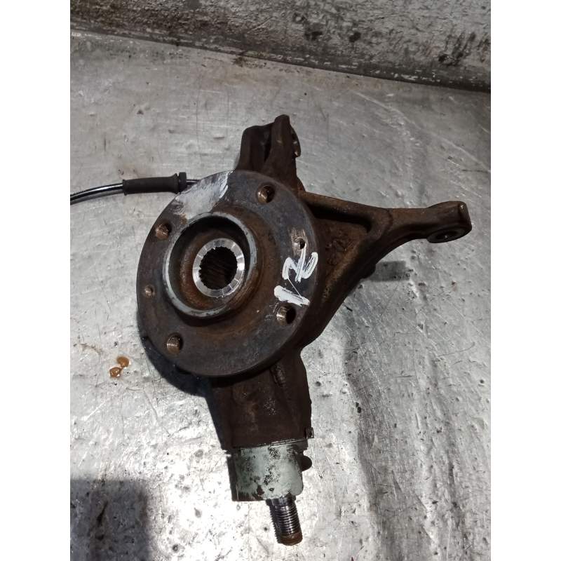 Recambio de mangueta delantera izquierda para peugeot 307 berlina (s2) xr referencia OEM IAM  16HDI 2005
