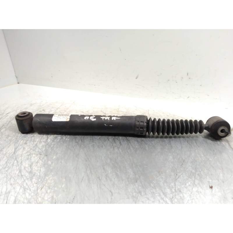 Recambio de amortiguador trasero para peugeot 207 sport referencia OEM IAM  16HDI 2006