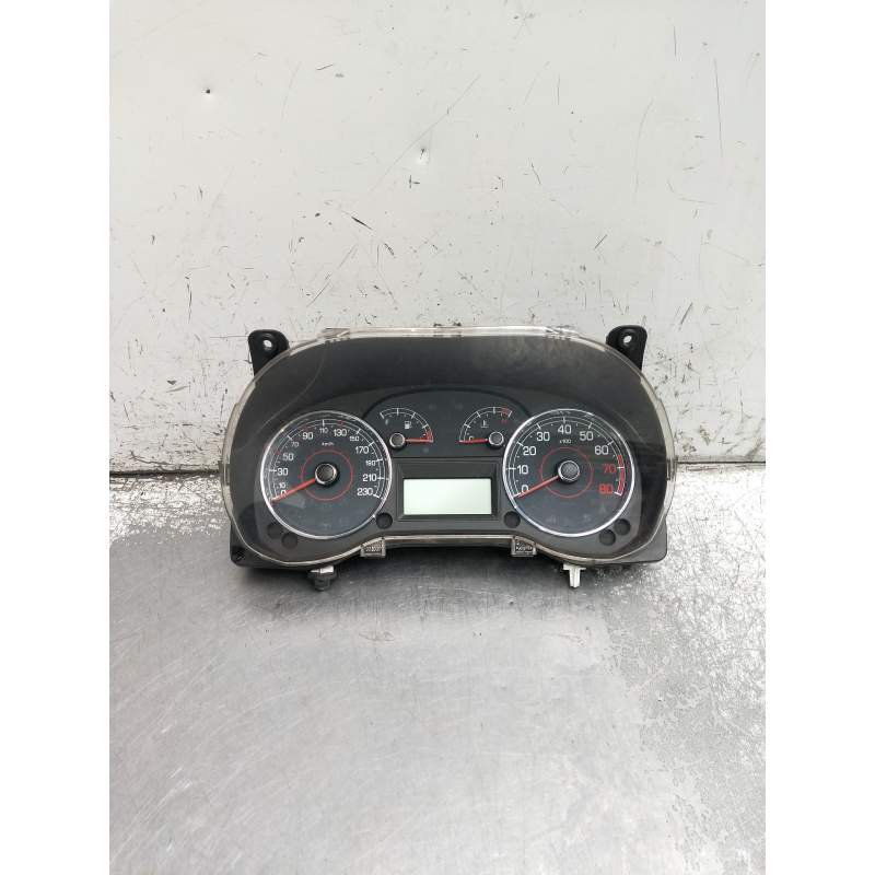 Recambio de cuadro instrumentos para fiat grande punto (199) 1.4 16v active referencia OEM IAM 503003011000 51828075 2005