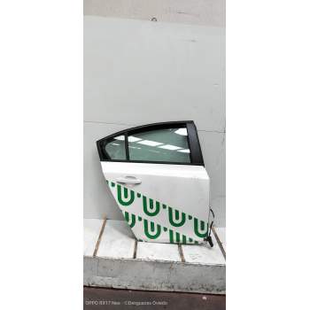 PUERTA TRASERA DERECHA 4P