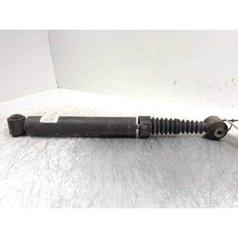 Recambio de amortiguador trasero para peugeot 207 xs referencia OEM IAM  16HDI 2006