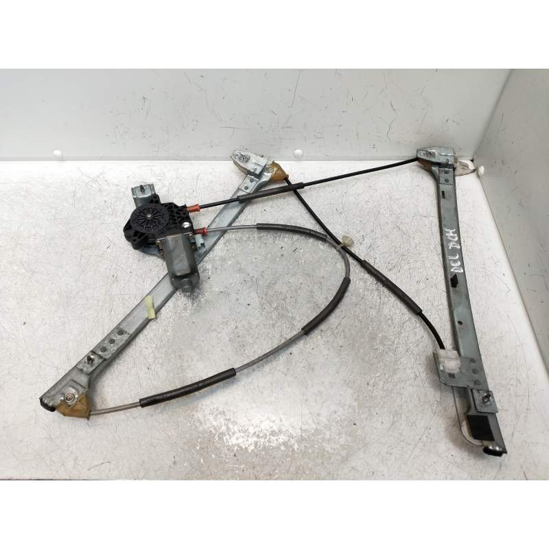 Recambio de elevalunas delantero derecho para citroën xsara berlina 1.9 td sx referencia OEM IAM  5P 1997
