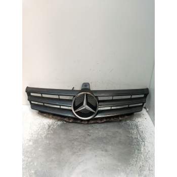 REJILLA DELANTERA W169/2004