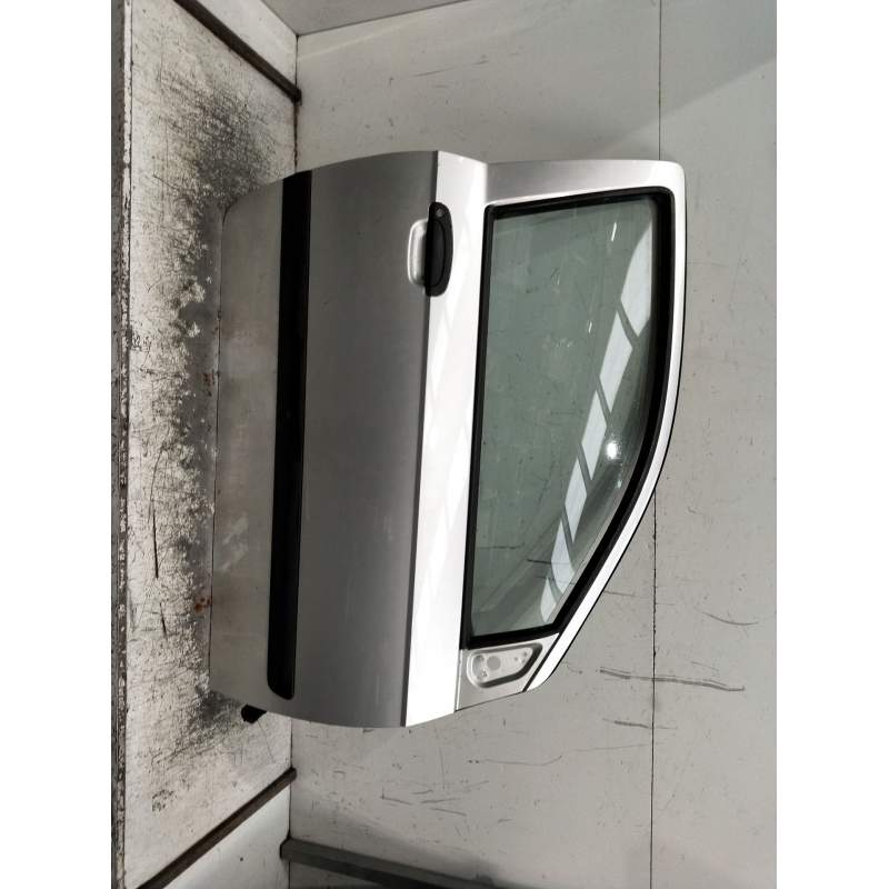 Recambio de puerta delantera derecha para hyundai getz (tb) 1.1 referencia OEM IAM  3P 2002
