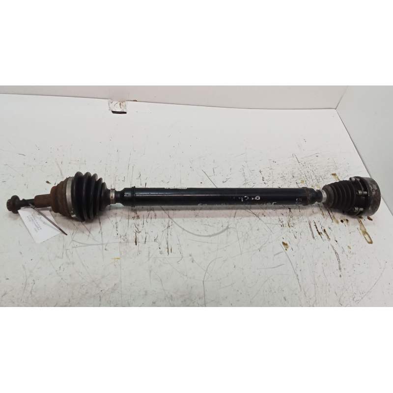 Recambio de transmision delantera derecha para volkswagen jetta (1k2) advance referencia OEM IAM K04072MP  