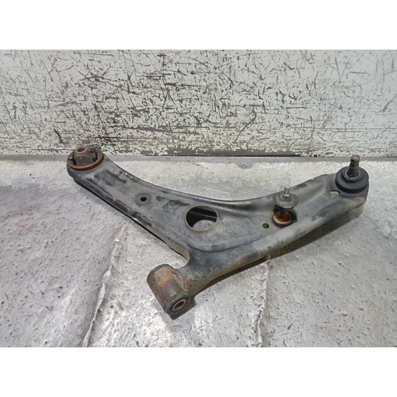 Recambio de brazo suspension inferior delantero izquierdo para toyota yaris (ncp1/nlp1/scp1) 1.4 d-4d linea luna referencia OEM 