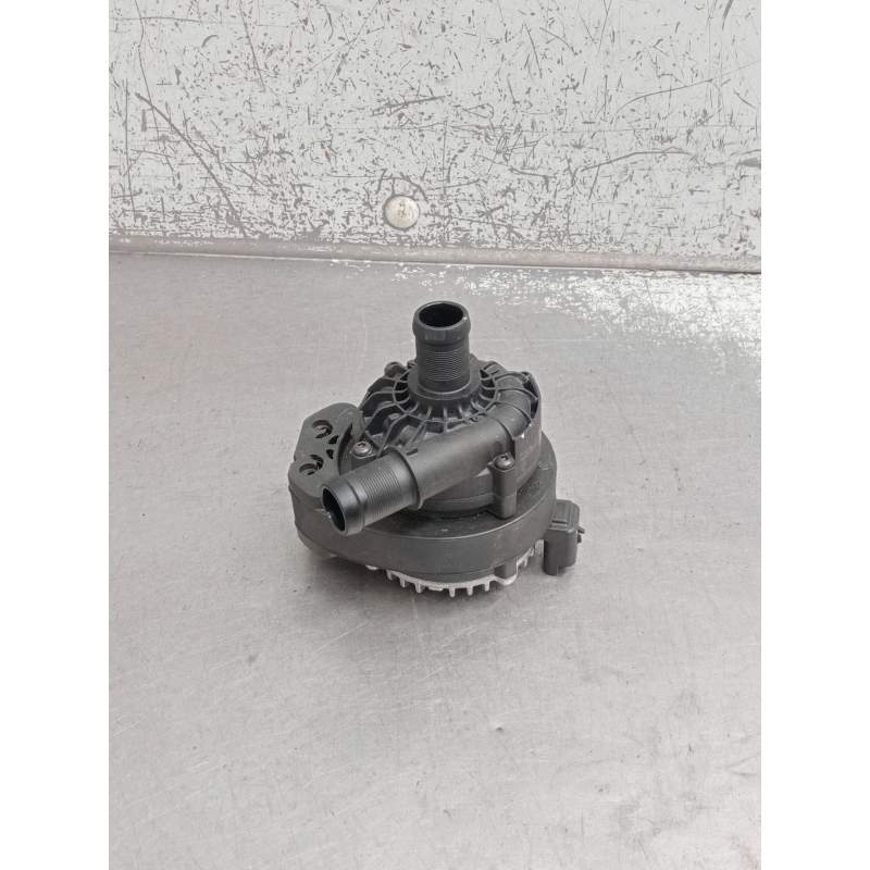 Recambio de bomba agua para renault captur iii captur e-tech hybrid referencia OEM IAM 039202450R 210111061R 2025
